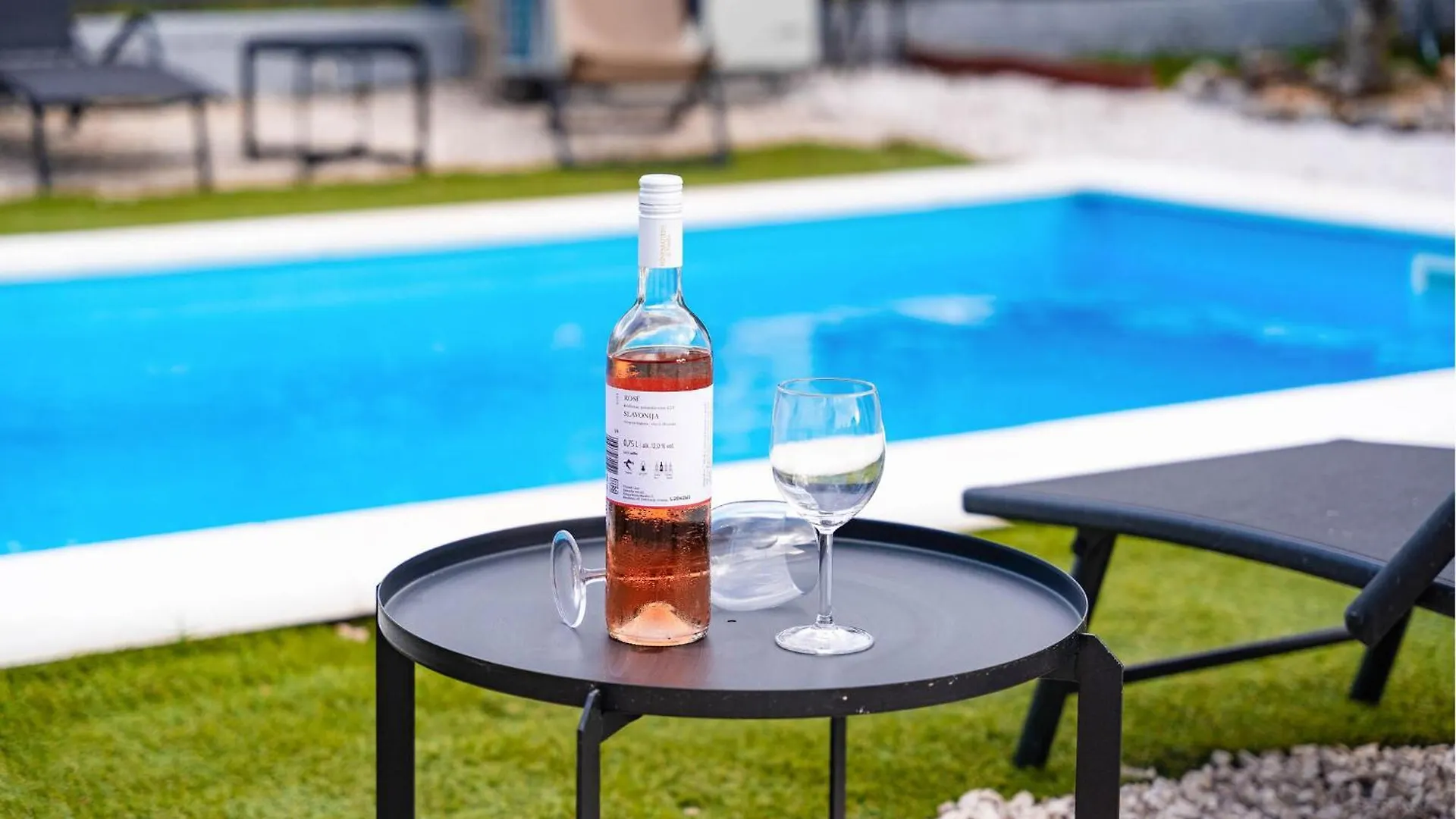 Stunning Home In Seline With Outdoor Swimming Pool Prázdninový dům